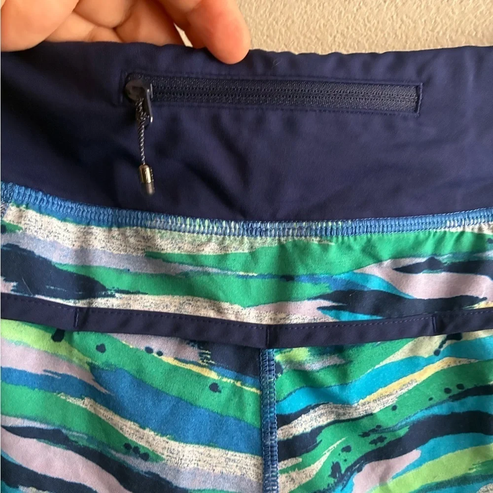 Lululemon Women Seven Wonders Blue Hero Green Print 2.5